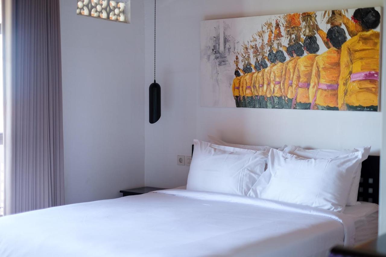 Dip & Doze Boutique Hostel Canggu  Bagian luar foto